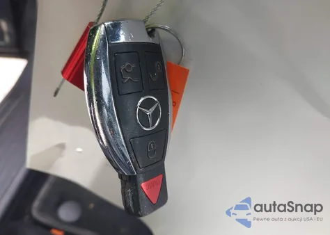 2019 Mercedes-Benz Gls 450 4Matic z USA, uszkodzony, nr VIN 4JGDF6EE1KB226588